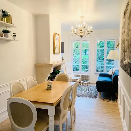 Maison De Charme Avec Vue Sur Le Chateau 别墅 皮埃尔丰